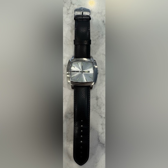 Diesel rectangular watch with black leather strap - Picture 1 of 2